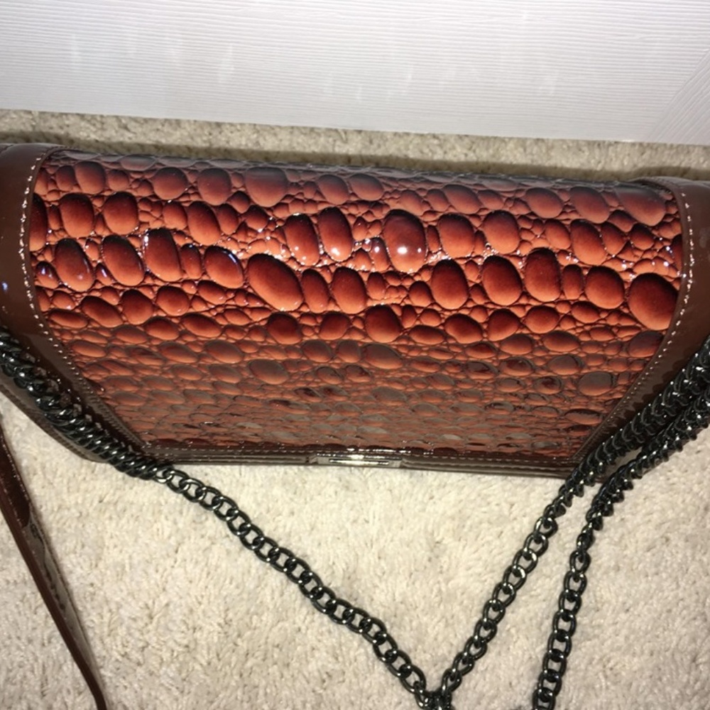 Shoulder Bag - Picture 4 of 8